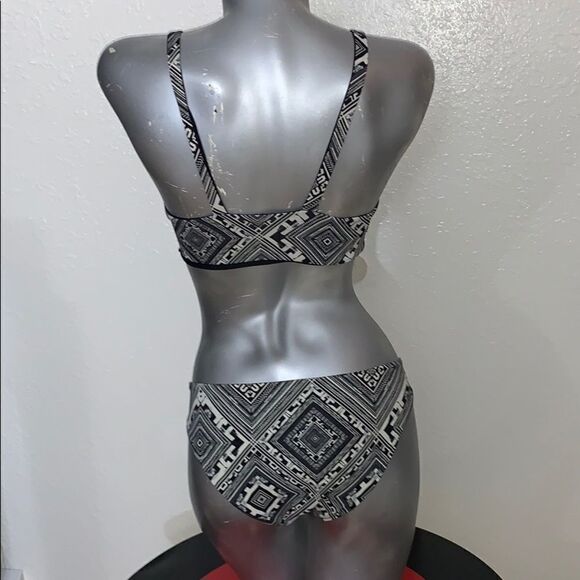 REVERSIBLE GEO Print Bikini Medium - Picture 5 of 10